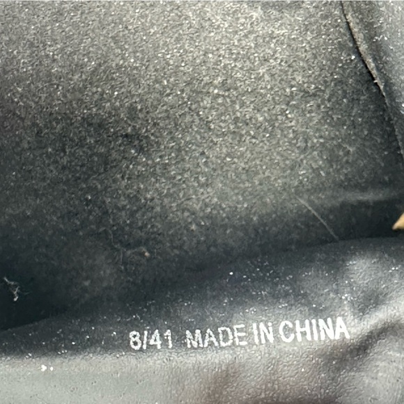 Topshop Alligator Embossed Vegan Leather Lugged Loafers Black Women's 41 (8) NEW - Picture 9 of 9